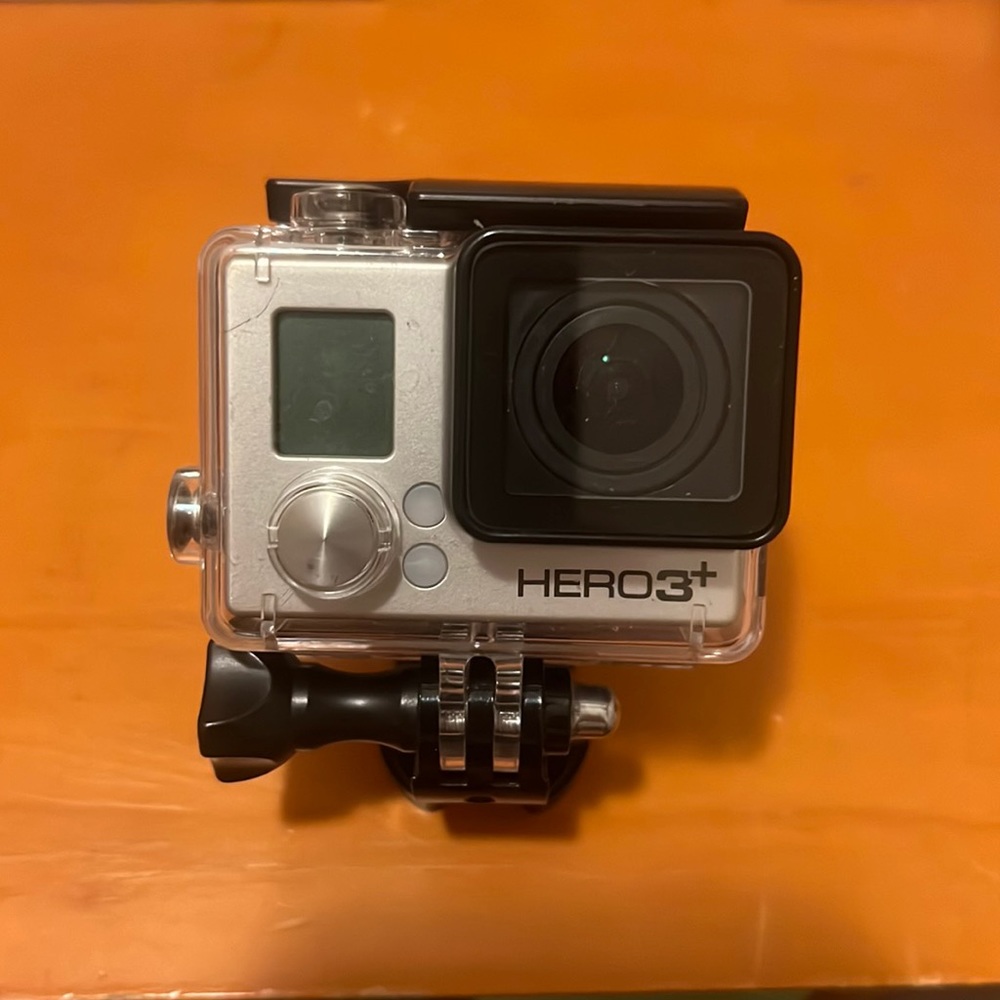 Go pro hero 3+.